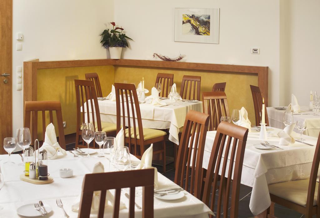 קרלשטאדט Hotel Mainpromenade ***S מראה חיצוני תמונה