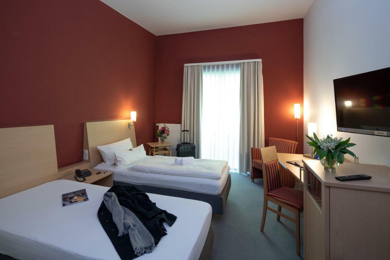 קרלשטאדט Hotel Mainpromenade ***S מראה חיצוני תמונה